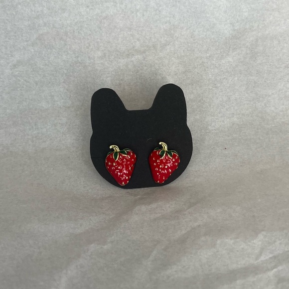 Jewelry - Elegant 18K Gold-Plated Strawberry Stud Earrings - Timeless Charm for Daily Chic